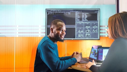 Colleagues having a discussion