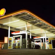 The first “Site of the Future” in the Philippines was launched last 2021 at Acienda Silang, Cavite. It features sustainable solutions such as solar panels that supply up to 30% of the station’s energy needs, reducing its reliance on conventional power sources.