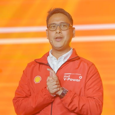 Pilipinas Shell Head of Mobility Marketing Arvin Obmerga delivers his opening remarks at the launch of the new and improved Shell V-Power held in Makati City.