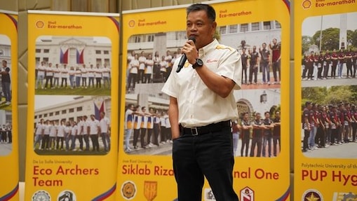 Serge Bernal, Shell Pilipinas Vice President of Corporate Relations, led the send-off luncheon for the seven Filipino student teams preparing to compete in the Shell Eco-marathon 2024 Asia Pacific and Middle East (APME) competition in Lombok, Indonesia. The Shell Eco-marathon is a global academic program that challenges student teams to design and build energy-efficient vehicles capable of covering long distances.