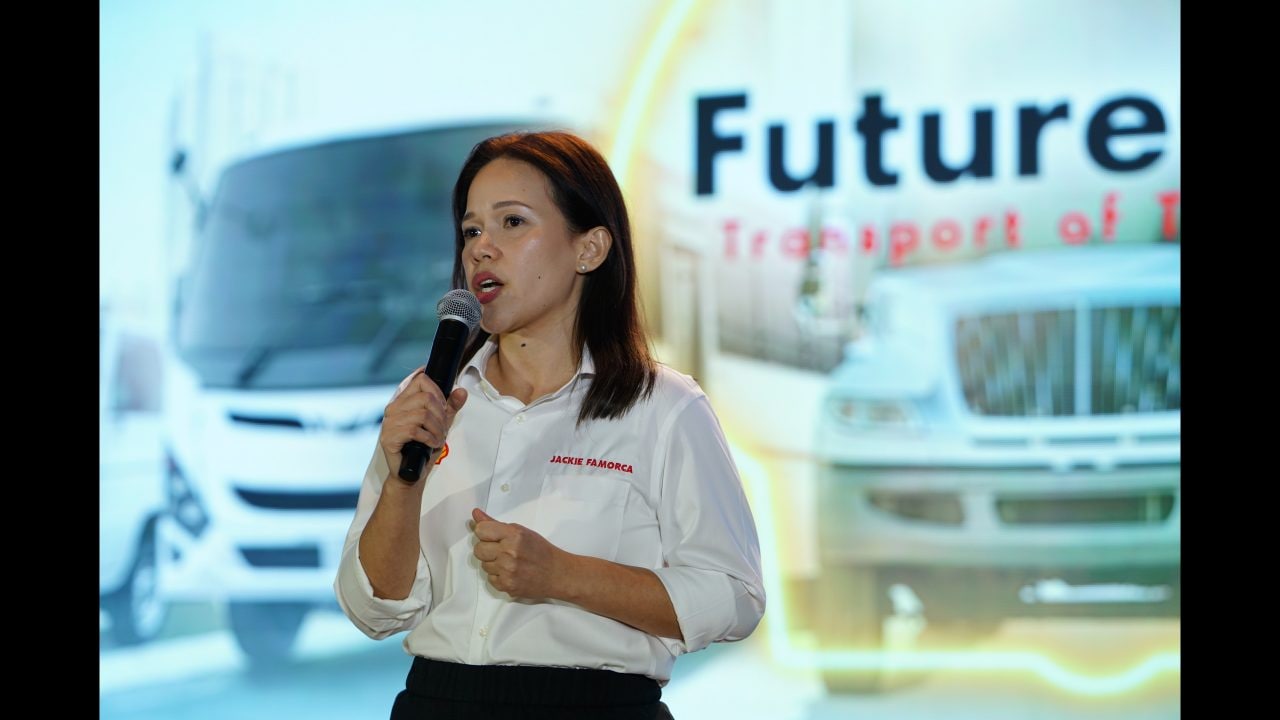 In her closing remarks, Jackie Famorca, Shell Pilipinas Vice President for Lubricants, encouraged the audience to take initiative in driving positive change and making a global impact.