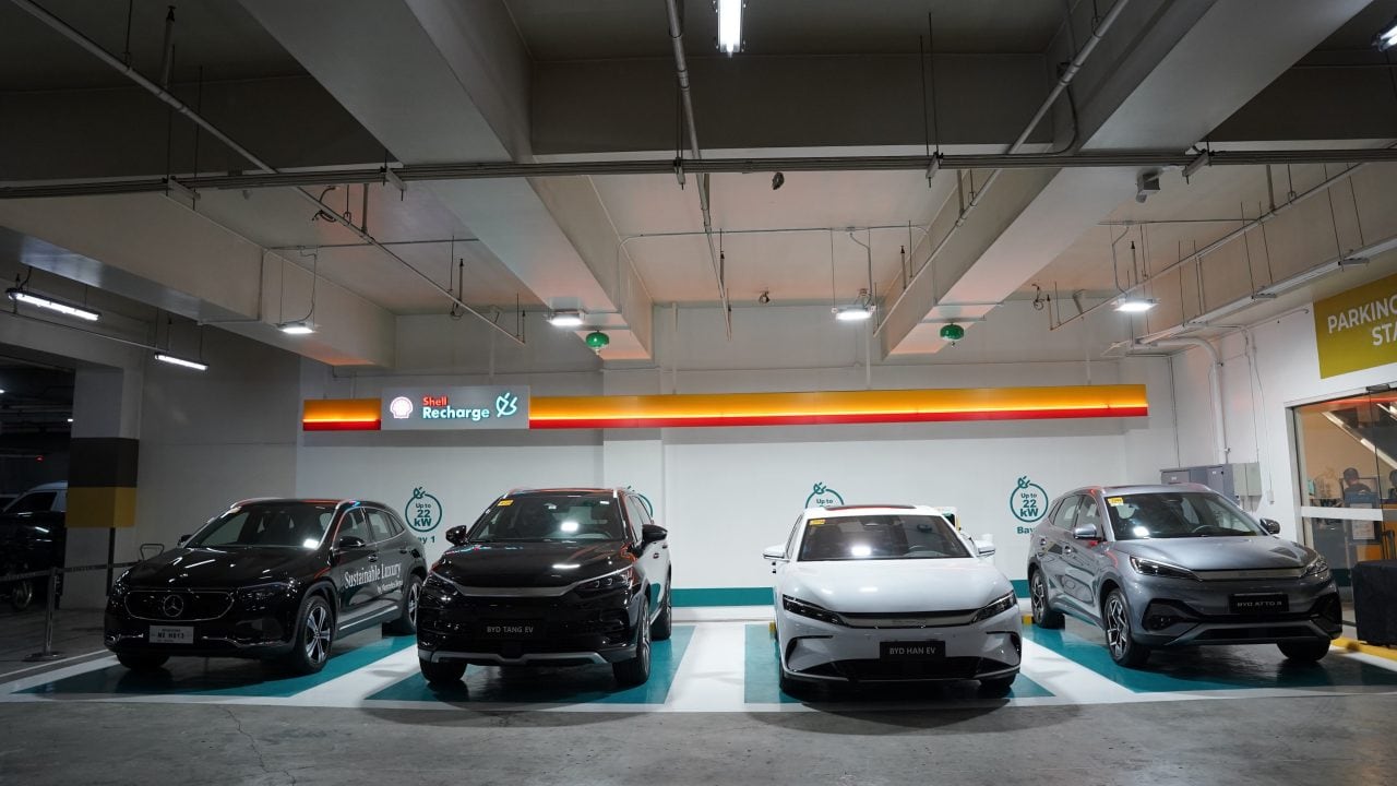 Shell Recharge Estancia Mall type 2 connectors are also compatible with EVs such as BYD Tang, BYD Han and BYD Atto 3.