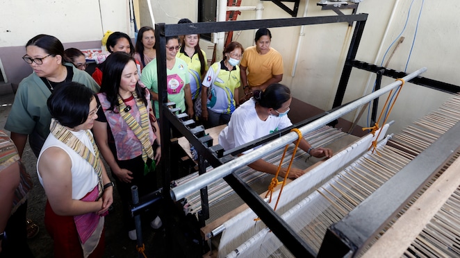 Lorelie Quiambao-Osial, President and CEO of Shell Pilipinas Corporation and Country Chair of Shell companies in the Philippines, and Hon. Joy Belmonte, Mayor of Quezon City, lead the launch of the first Textile Circularity Hub in Payatas, together with representatives from ANTHILL, Maybank Foundation, and Pilipinas Shell Foundation, Inc.