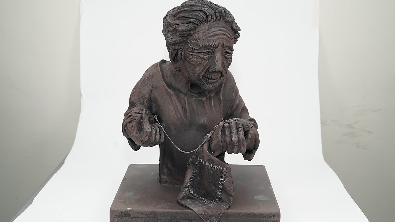 Sculpture first place painting