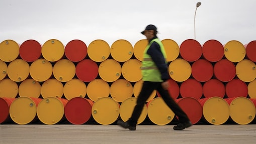 Shell lubricants distributor