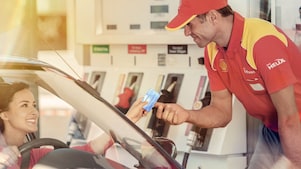paying at shell station