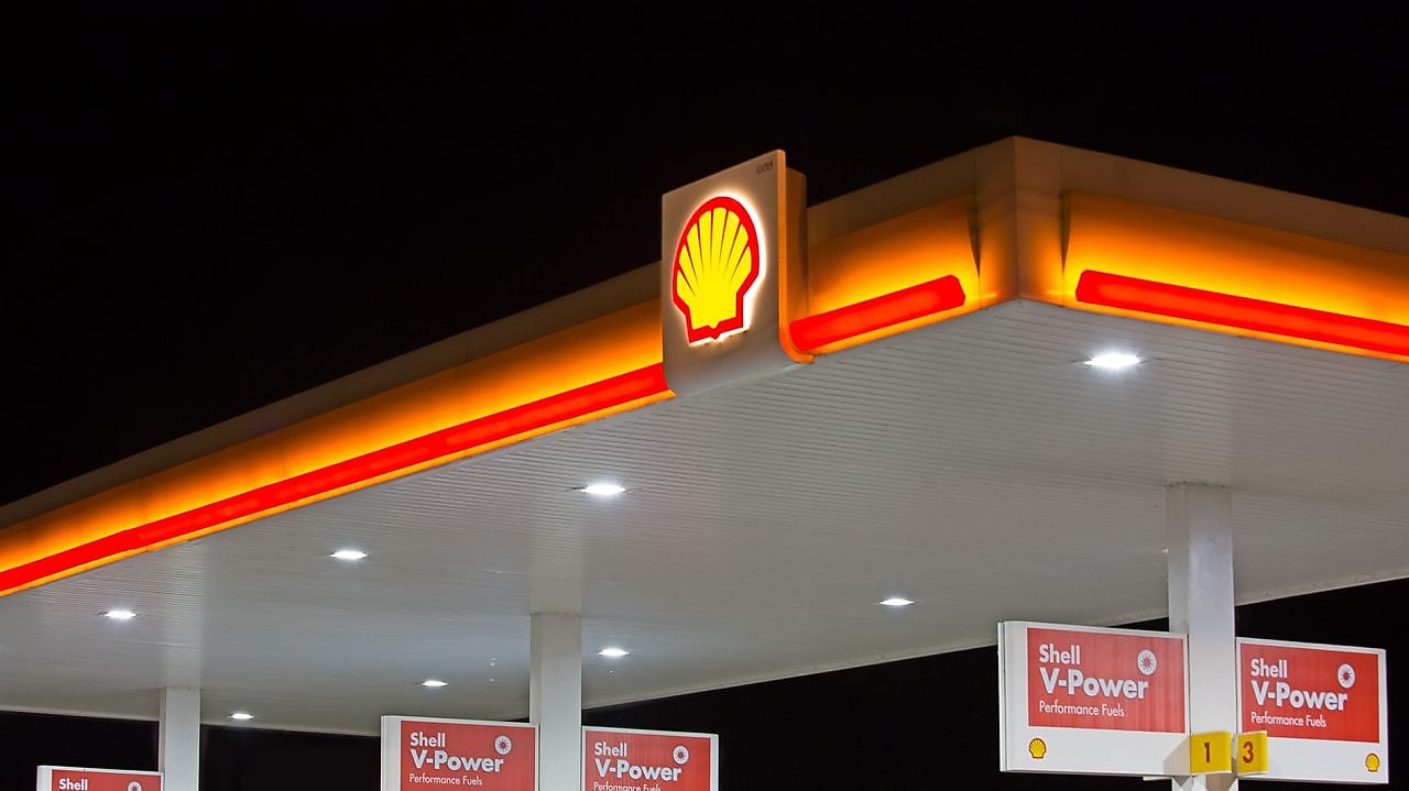 Shell forecourt pecten night