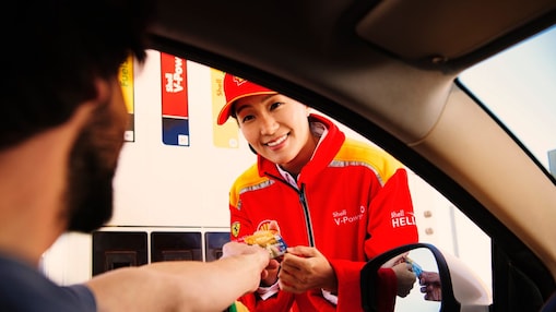 Shell Employee on Station