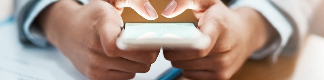 A man holding mobile