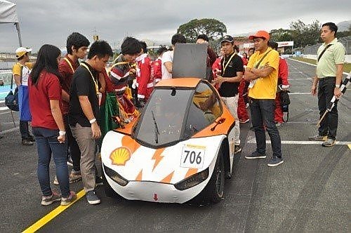 Team Dagisik from University of the Philippines makes one final check of their car before it makes its run on the track