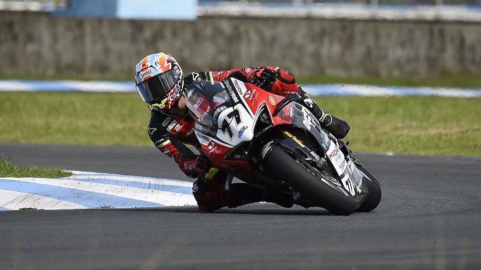 TJ Alberto aboard his Ducati Panigale V4 R, powered by Shell Advance, aiming for two ten-lap victories at the 3rd round of the 2023 Philippine Superbike Championship.