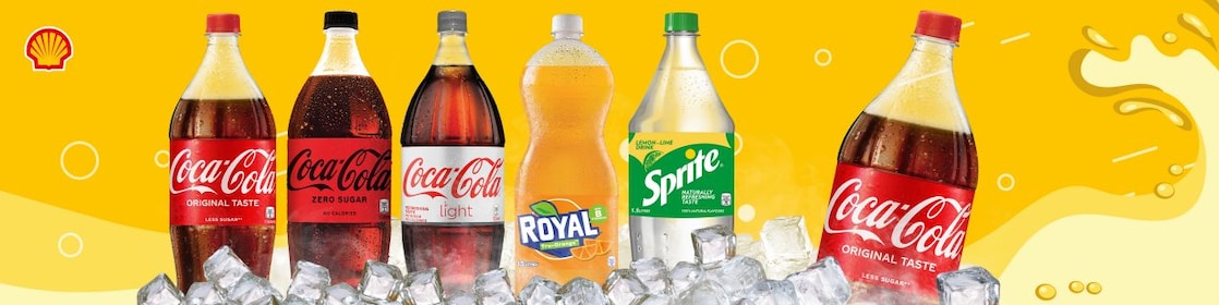 4 Coca Cola, 1 Royal, and 1 Sprite 1.5L bottles, on top of ice cubes in the bottom, with yellow background and waves, and Pecten on the upper left side of the image